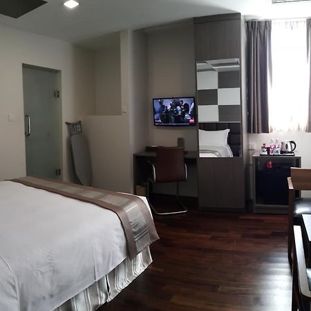 Hotel Parami Янгон Экстерьер фото