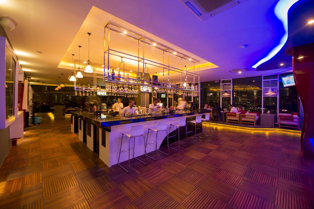 Hotel Parami Янгон Экстерьер фото
