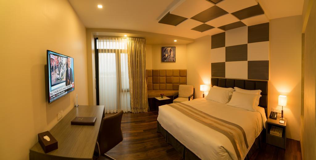 Hotel Parami Янгон Экстерьер фото