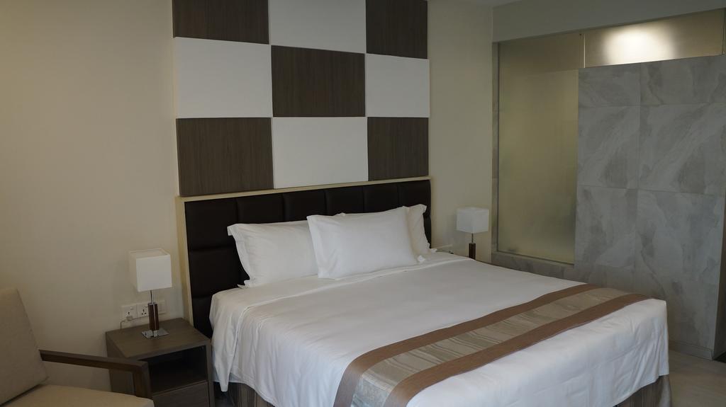 Hotel Parami Янгон Экстерьер фото