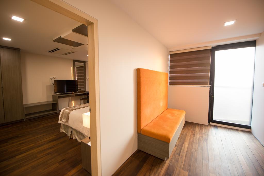 Hotel Parami Янгон Экстерьер фото